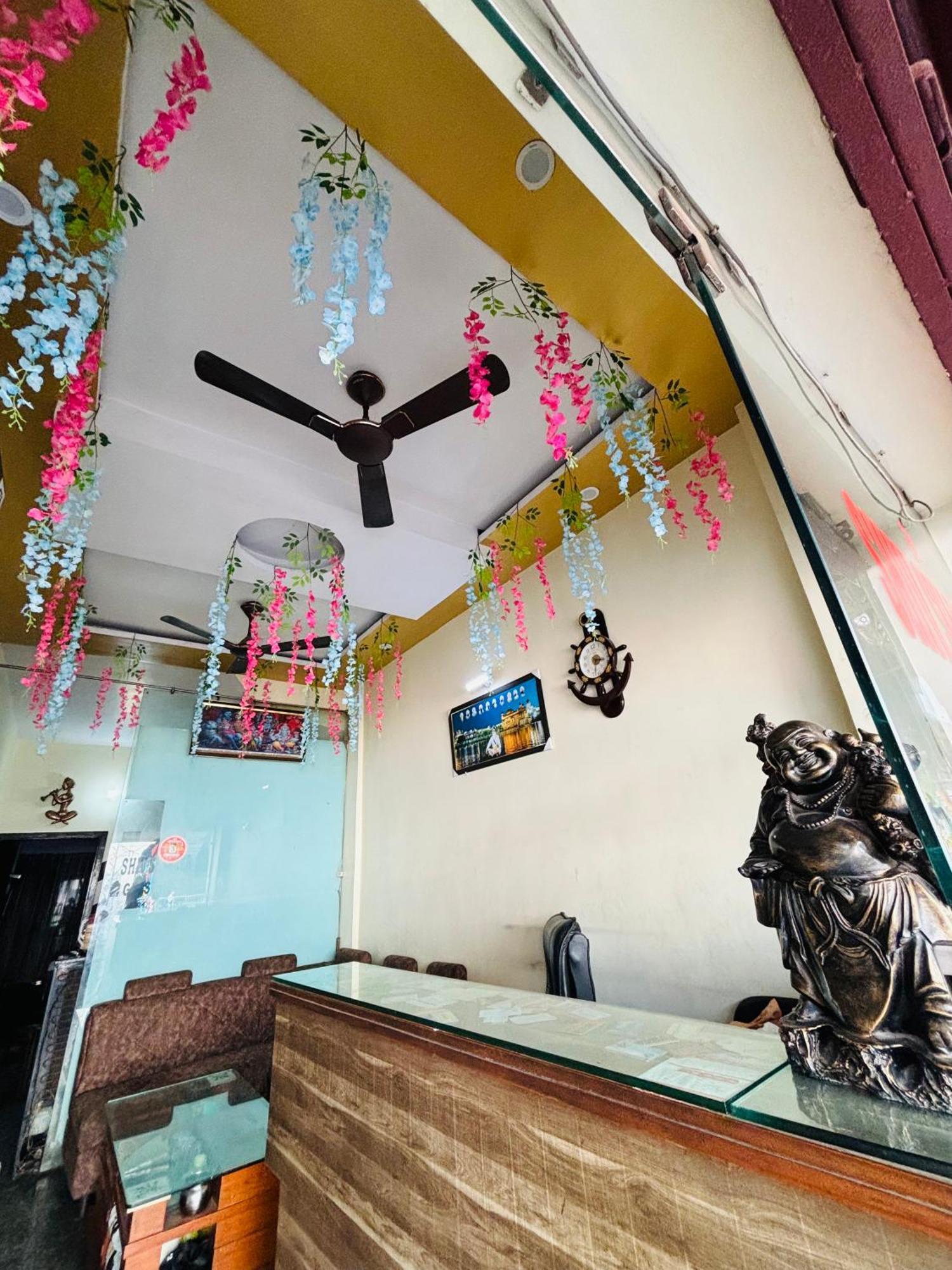 אמריצר Shiv Shankar Guest House מראה חיצוני תמונה
